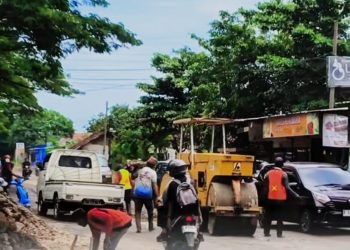 Alami Kerusakan Berat, DPUTR Mulai Kebut Perbaikan Jalan Kanci — Sindanglaut