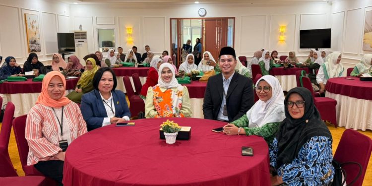 “Pinjol dan Investasi Bodong Mengintai, Wakil Wali Kota Cirebon Ajak Perempuan Melek Keuangan”