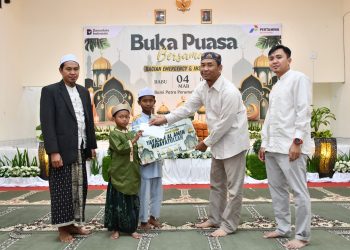 Senyum Anak Yatim Warnai Agenda Buka Puasa Bersama Fungsi Finance RU VI Balongan
