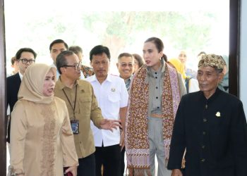 Wali Kota Cirebon Dampingi Menpar Tinjau kesiapan Sejumlah Titik Ikonik Kota Cirebon
