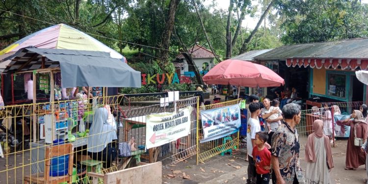 Liburan Lebaran Wisata Cikuya Belawa Dipadati Pengunjung, Wisatawan Keluhkan Jalan Rusak