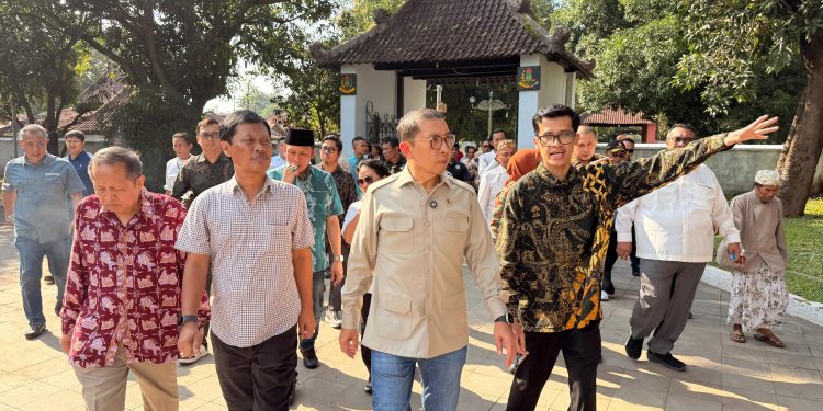 Aksi Anarkis KOMPI, Bupati Lucky Minta Fasum yang Rusak Diperbaiki