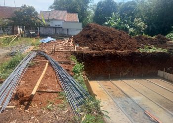 Diduga Belum Mengantongi PBG, Pembangunan Tower Telekomunikasi di Windujaya Harus Dihentikan