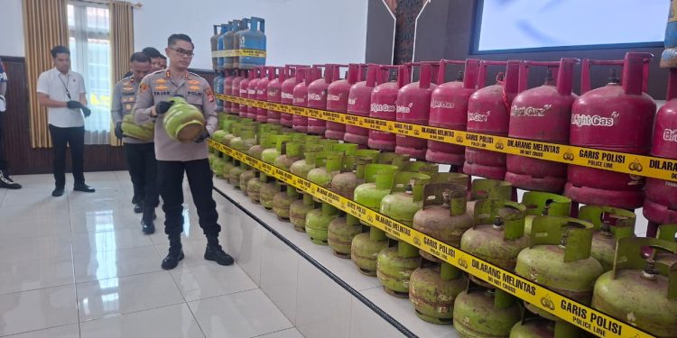 Gudang Gas Elpiji Oplosan di Indramayu Digerebek, Tersangka dan Ratusan Tabung Disita