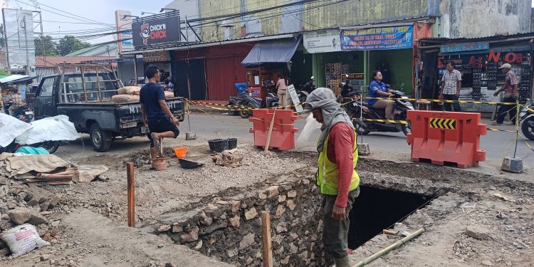 Proyek Gorong-Gorong Jalan Kanci – Sindanglaut Rp400 Juta Mulai Dikebut