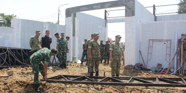 Tim Supervisi Kapok Sahli Pangdam III Siliwangi, Kunjungi Pembangunan KDKMP di Wilayah Kodim 0616 Indramayu