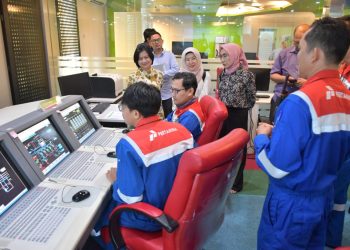 Direktur SDM Pertamina Patra Niaga Tinjau Ruang OTS Kilang Balongan