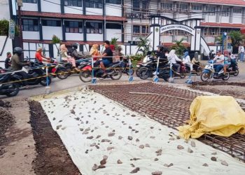 Proyek Gorong-Gorong Cipeujeuh Wetan Kembali Disorot, Bahayakan Pengendara dan Timbulkan Genangan