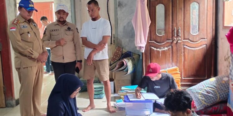 Camat Terisi Bersama Kuwu Cibereng Bubarkan Aktivitas Kantor Oknum BPN 