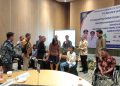 PT AWI dan PT DDMI Beri Bantuan Kaki Palsu dan Kursi Roda kepada Atlet NPCI Indramayu