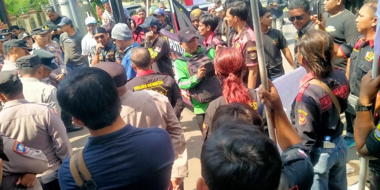 LSM Penjara Indonesia Geruduk Kantor ATR/BPN, Protes Lambannya Penyelesaian Tanah Milik Gedah Kastewi