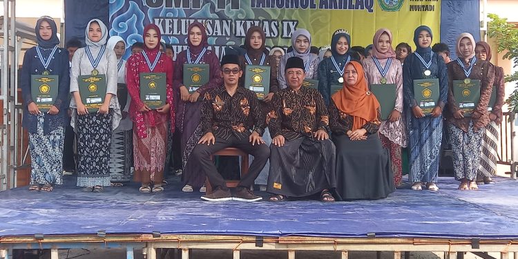 SMP IT Tahsinul Akhlak Lepas 39 Siswa Kelas IX Tahun Ajaran 2025/2026