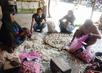 Imbas Nilai Tukar Rupiah Melemah, Harga Sejumlah Sembako di Pasar Baru Indramayu Naik