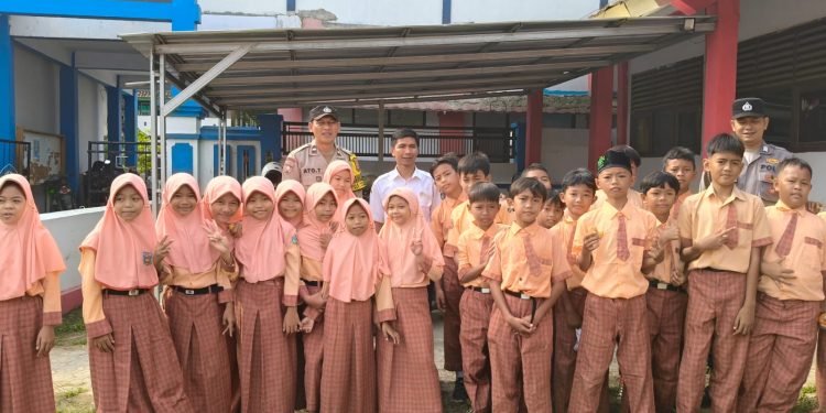 Hadir di SDN Pamayahan Indramayu, Polisi Berikan Edukasi Potensi Tindak Kejahatan