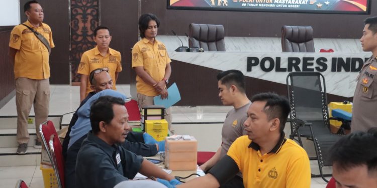 Polres Indramayu Gelar Donor Darah, Terkumpul Puluhan Labu