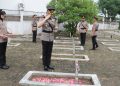 Kenang Jasa Pahlawan, Polres Indramayu Ziarah dan Tabur Bunga di TMP
