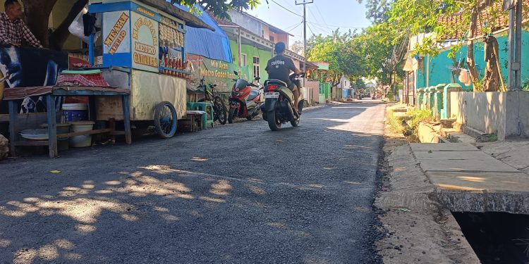 Proyek Drainase dan Peningkatan Jalan Lemahabang – Leuwidingding Rampung, Hasil Dinilai Maksimal