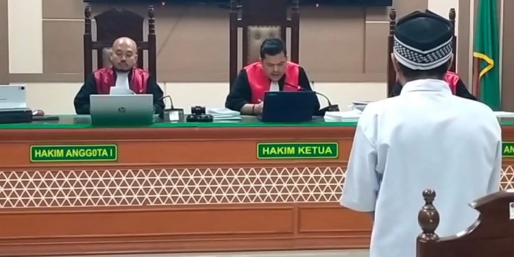 Pelaku Kasus Pembunuhan Satu Keluarga Divonis Seumur Hidup 