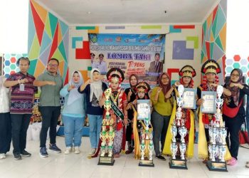 Lomba Tari Topeng Di Ikuti Mulai TK Hingga SMA