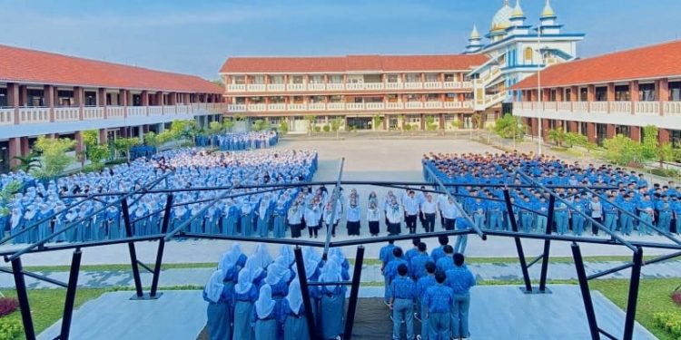 Profil SMA Negeri 1 Lemahabang Kabupaten Cirebon, Berdiri Sejak Tahun 1963