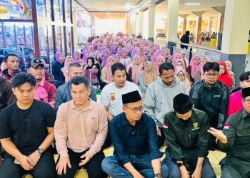 Dari Rupiah-Rupiah Kecil, BAZNAS dan Karyawan UD Putra TS Menumbuhkan Harapan untuk Sesama‎
