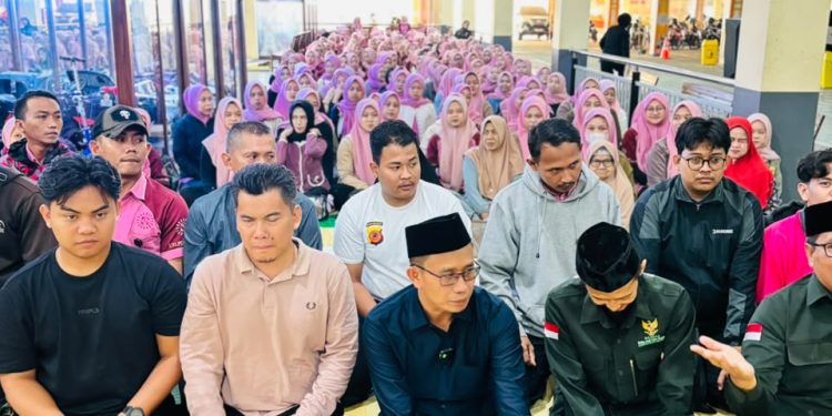Dari Rupiah-Rupiah Kecil, BAZNAS dan Karyawan UD Putra TS Menumbuhkan Harapan untuk Sesama‎