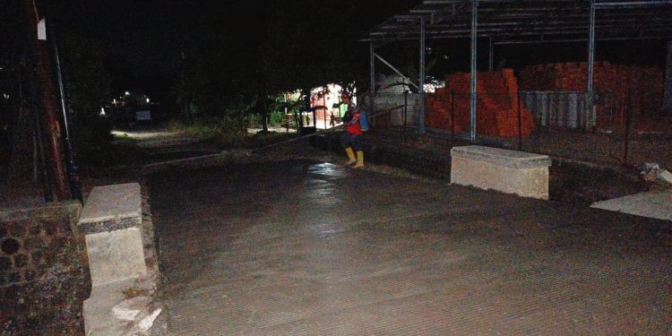 CV Dwi Yanti Rampungkan Pengecoran Tahap 2, Proyek Jalan Cipeujeuh – Kamarang Kebut Waktu dan Mutu