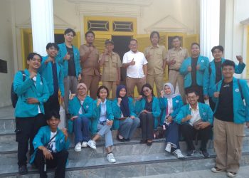 Kuwu Rochmat Hidayat, S.IP, MA, Sambut Baik Mahasiswa UGJ Laksanakan KKN