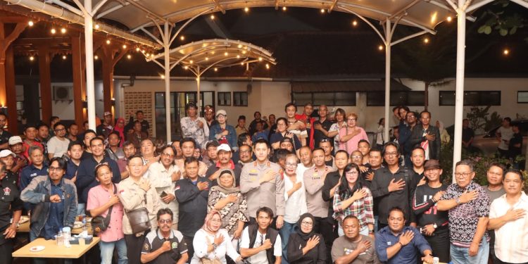 Kapolres Indramayu Gelar Coffee Gathering dengan Wartawan