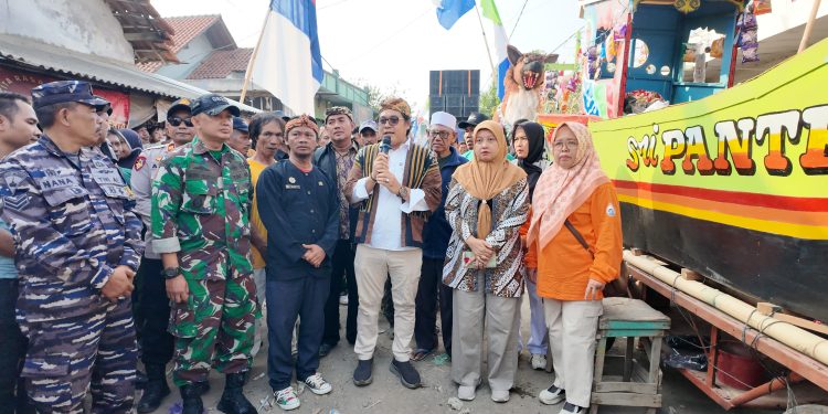 Buka Resmi Pesta Nadran Citemu 2026, Wakil Ketua DPRD, R. Hasan Basori Tegaskan Komitmen Mendukung Nelayan