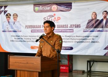 Bupati Lucky Hakim Berharap Calon Pekerja Migran Semakin Kompeten