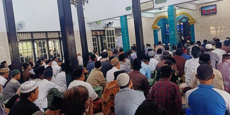 Ribuan Jama’ah Padati Maulid Nabi di Masjid Jami Al Falah Tuk Karangsuwung