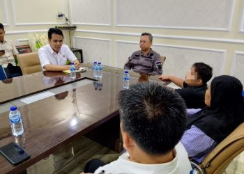 Berikan Kepastian Hukum, Kejari Indramayu Tetapkan Perwalian Dua Anak Yatim kepada Sang Nenek