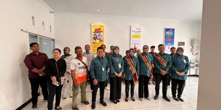 Semarak Hari Pelanggan Nasional 2026, BPJS Ketenagakerjaan Indramayu Sapa Peserta hingga Hadir di Desa