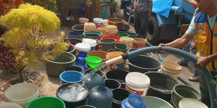 TRC BBWS Cimancis Distribusikan 10.000 Liter Air Bersih di Sedong Kidul