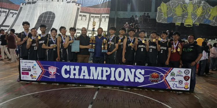 Penonton Final Bola Basket Perbasi Cup Season 2 Indramayu 2026 Membludak hingga Berdiri