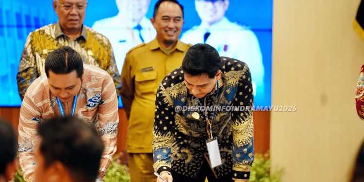 Bupati Indramayu Tanda Tangani Perjanjian Kerja Sama 
