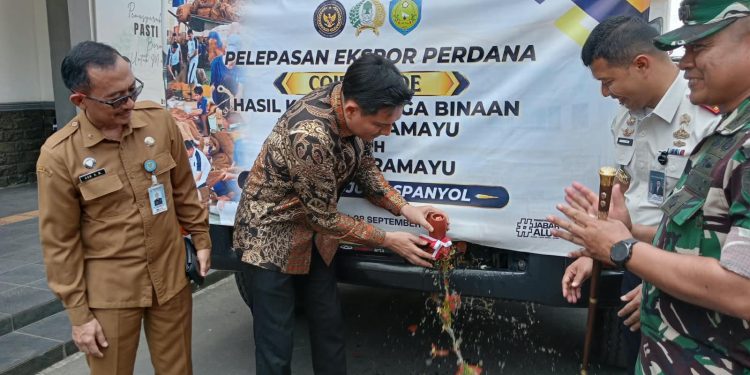 Bupati Lucky Hakim Lepas Ekspor Coir Shade Karya Warga Binaan Lapas Indramayu ke Pasar Spanyol‎