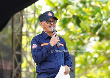 Peringati HUT Karang Taruna Di Pantai Legenda Tertamaya