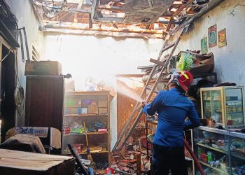 Rumah Kasi Kesra Susukanagung di Desa Karangmangu Dilalap Api, Kasur Bekas Diduga Jadi Biangnya!