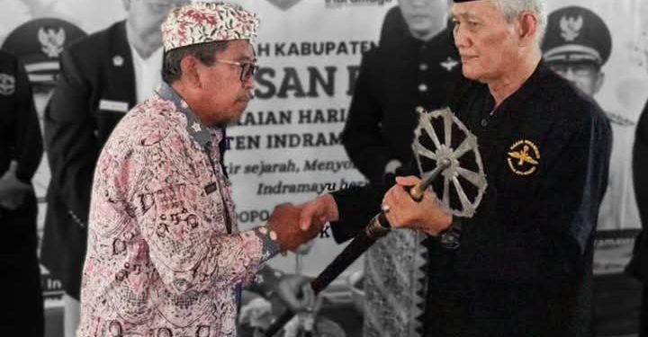 Jamasan Pusaka Warnai Peringatan Hari Jadi ke – 499 Kabupaten Indramayu