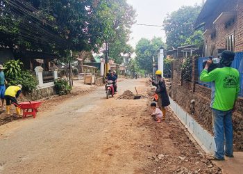 Jalan Belawa Rusak Berat, CV. BAROKAH ALWA MANDIRI Kebut Pemeliharaan Berkala Jalan Cipeujeuh – Kamarang