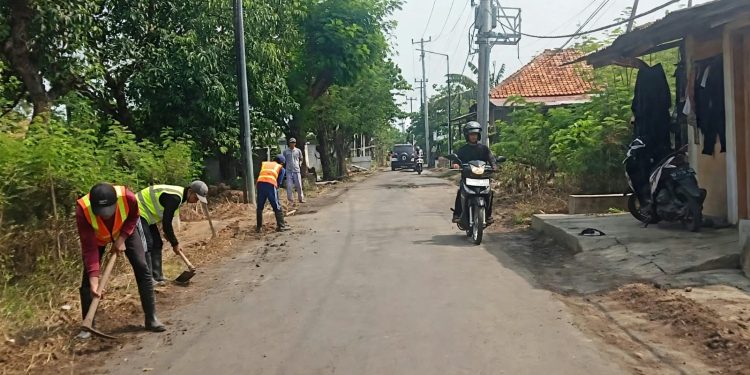CV. Mekar Mandiri Berkomitmen Maksimalkan Pemeliharaan Jalan Buntet Pesantren – Balak Cabak
