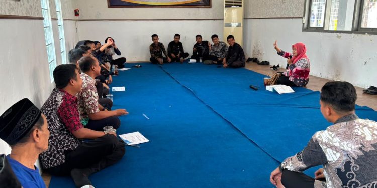 Lapas Indramayu Bangun Pelayanan Inklusif, Petugas Belajar Bahasa Isyarat