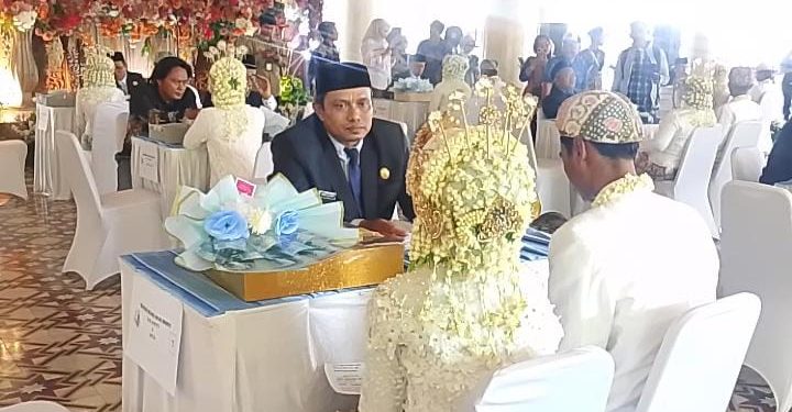 Rangkaian Hari Jadi Indramayu, 499 Pasangan Ikut Nikah Massal Gratis