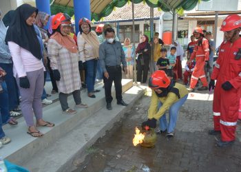 Tingkatkan Kesadaran dan Kesiapsiagaan Bencana Warga Sekitar Kilang, Kilang Balongan Sosialisasi Major Emergency Drill di Desa Majakerta