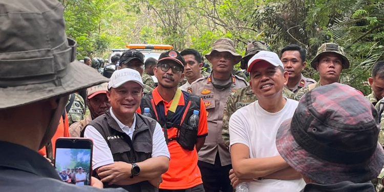 Gunung Ciremai Membara! KDM Komandoi Pemadaman dan Siapkan Insentif Warga