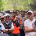 Gunung Ciremai Membara! KDM Komandoi Pemadaman dan Siapkan Insentif Warga
