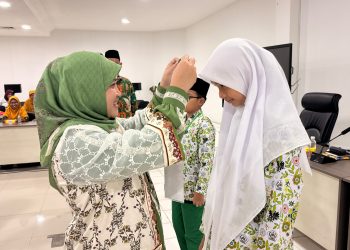 Wakil Wali Kota Cirebon Lepas Peserta PORSADIN VIII Jawa Barat