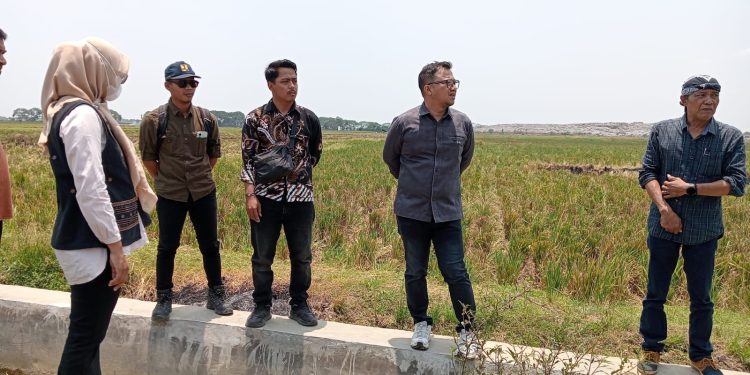 Daniel Mutaqien Tinjau Pembangunan P3-TGAI dan BSPS di Dua Desa Indramayu  